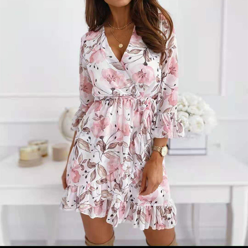 Three-quarter sleeve dress with ruffled hem